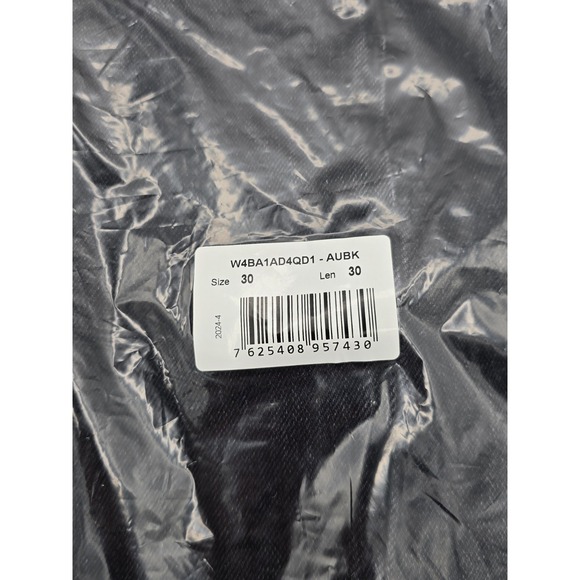 NWT Guess Women's Wide Leg Jean - Color Authentic Black - Size 30x30 - MSRP $98 - Picture 7 of 13